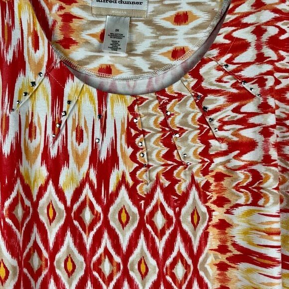 Alfred Dunner Abstract Geometric Diamond Top 2X - Picture 2 of 10